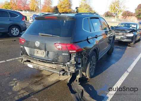 2019 Volkswagen Tiguan 2.0T Se/2.0T Sel/2.0T Sel R-Line/2.0T Sel R-Line Black z USA, uszkodzony, nr VIN 3VV2B7AX5KM184280